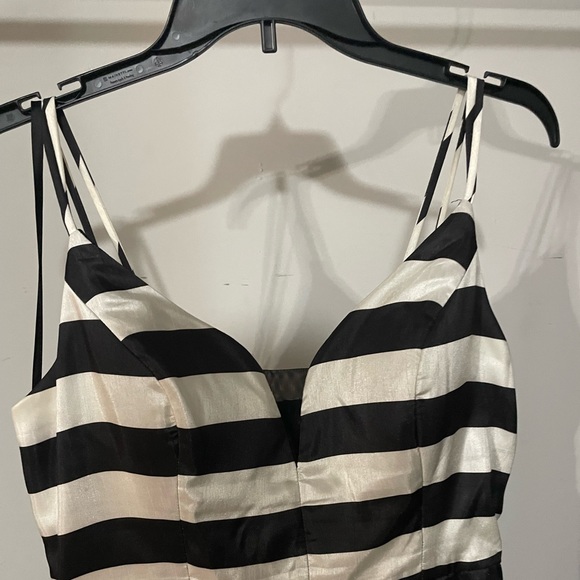 Striped Fun Fashion Outfit - Picture 6 of 6